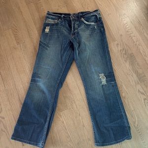 575 Denim Jeans! Size 32!